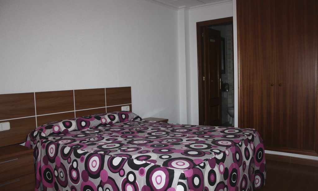 Habitaciones hostal torrente